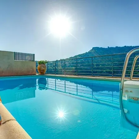 Villa Kazaana: Seafront Kefalonia Retreat With Pool And Views
